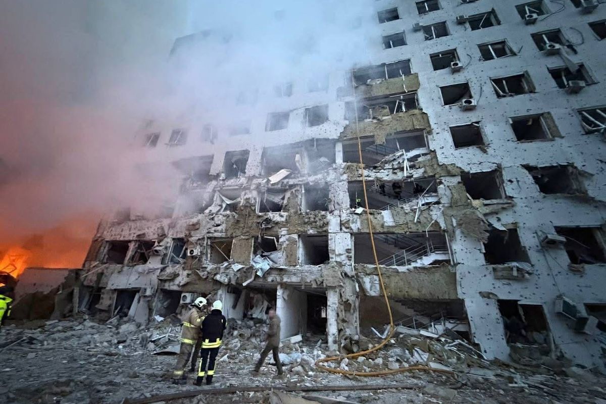 «Злочин проти людяності», — владика Михайло Бубній висловив співчуття родинам загиблих унаслідок обстрілу Одеси