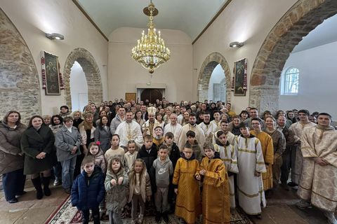 Владика Ігор Ранця відвідав українську громаду в Ліоні