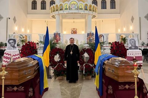«Герої всіх поколінь черпали силу з тієї самої віри», — владика Ярослав Приріз на перепохованні Андрія Мельника в Києві