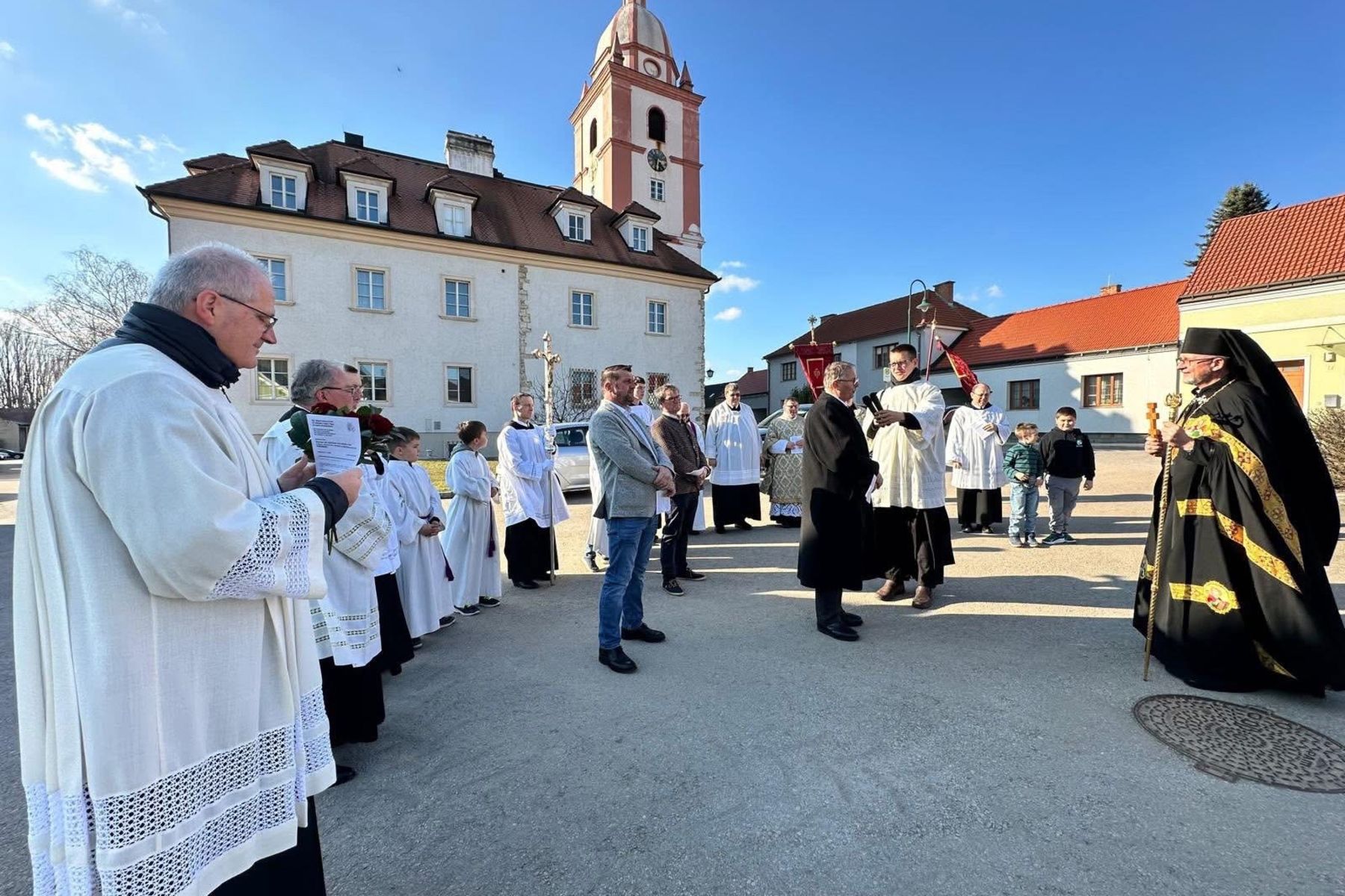 Владика Богдан Дзюрах очолив молитву за&nbsp;мир в&nbsp;Україні у&nbsp;відпустовому центрі Марія Роггендорф