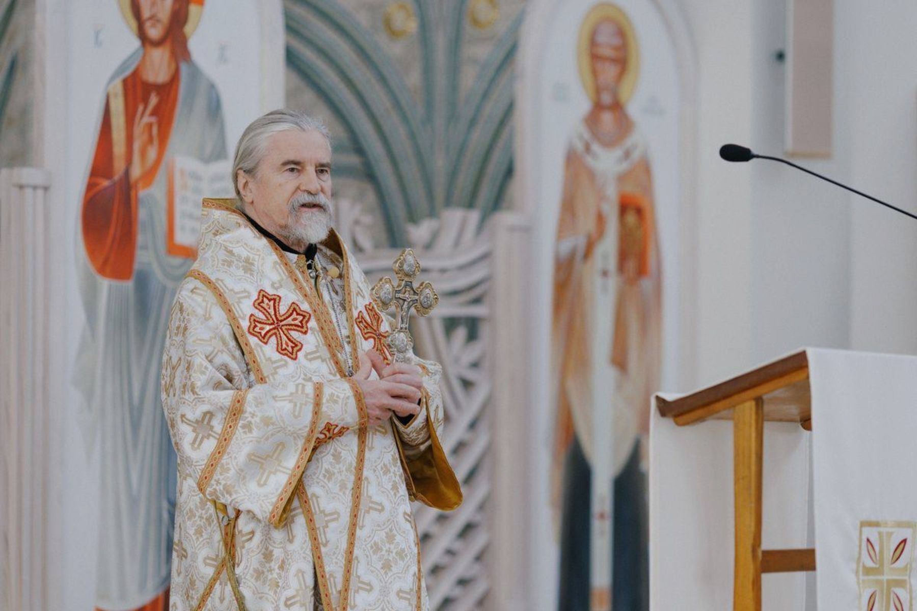 «Ваш науковий спадок є безцінним надбанням для наступних поколінь», — Глава УГКЦ привітав владику Ігоря Ісіченка з ювілеєм