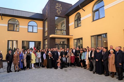 У Чернівцях освятили новозбудований парафіяльний катехитичний центр Святого Петра