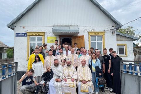 На Дніпропетровщині освятили центр для дітей та молоді з прифронтових територій