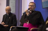 «Ось що є серцем нашої стійкості — те, що Бог тебе полюбив»: У Києві презентували переклад першого Апостольського повчання Папи Лева XIV