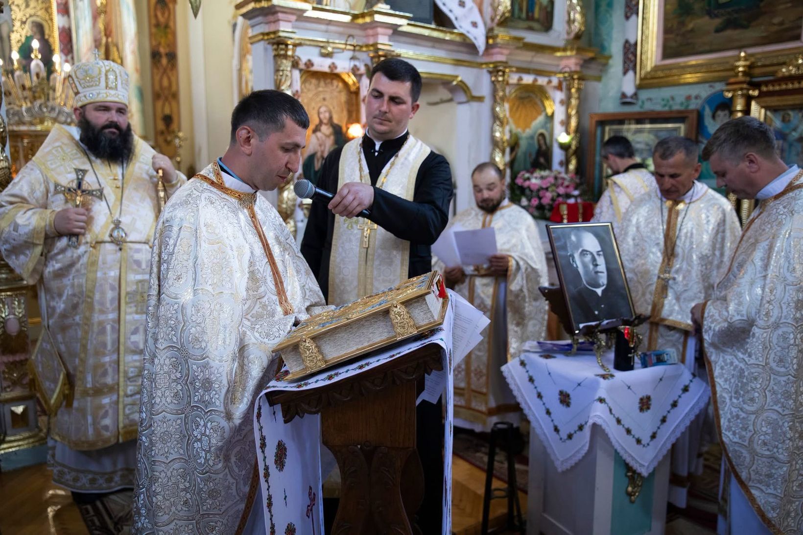 Загинув у&nbsp;33&nbsp;роки, закликавши прощати ворогів: на&nbsp;Львівщині розпочали процес беатифікації отця Станіслава Сярока