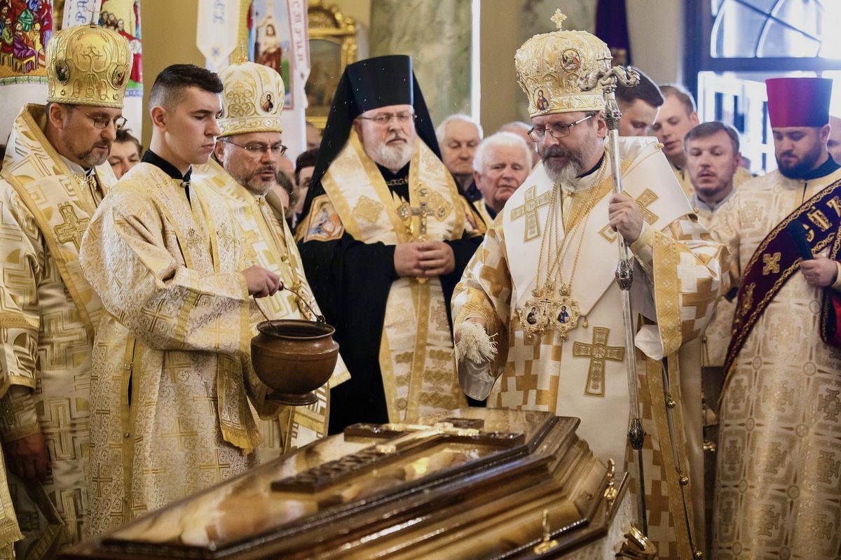 «Дорогий тату, до зустрічі в обіймах Небесного Отця», — Блаженніший Святослав на похороні батька