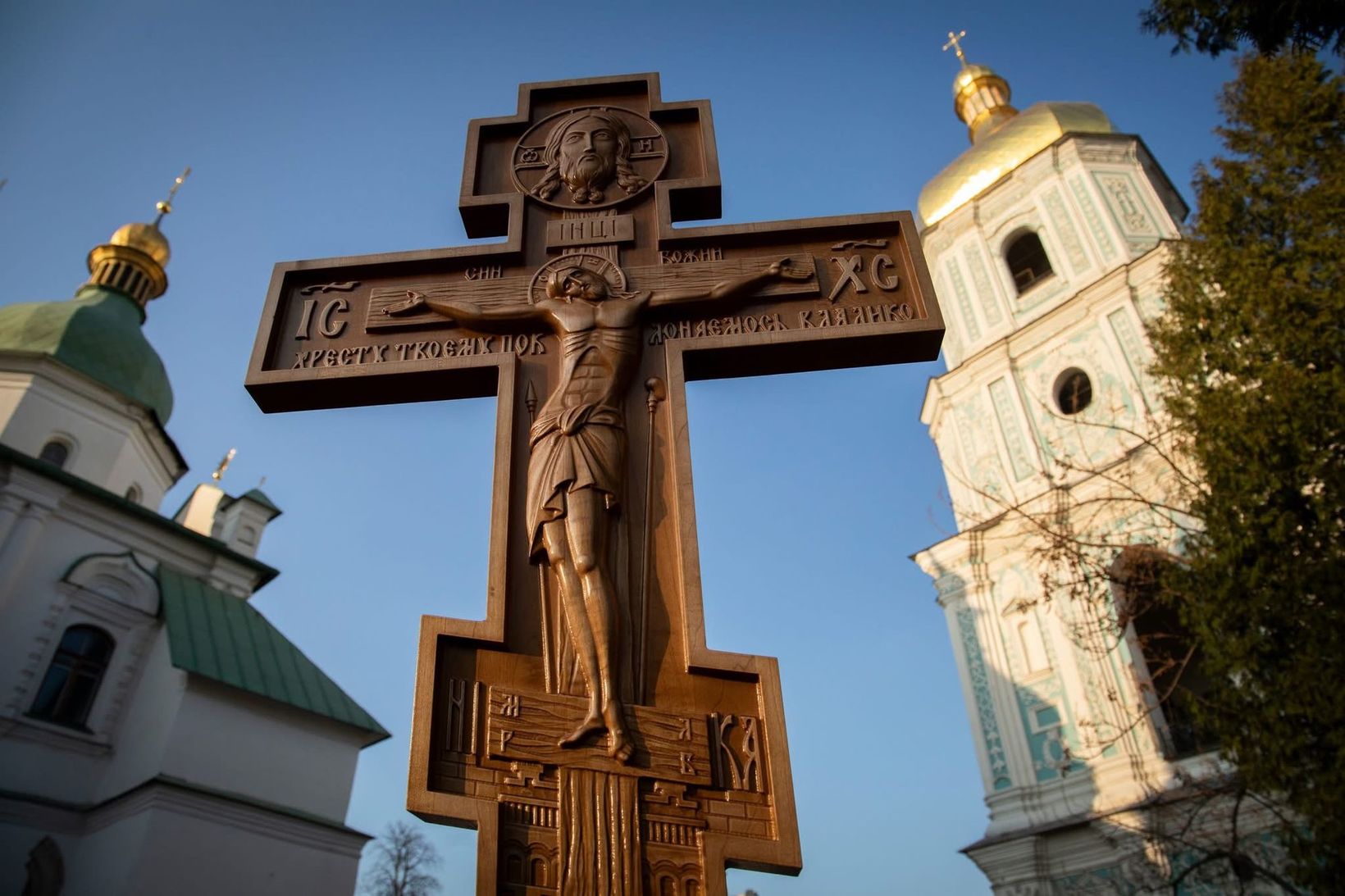 &laquo;У&nbsp;безсиллі беззахисного ми&nbsp;бачимо надію на&nbsp;Воскресіння і&nbsp;силу України&raquo;&nbsp;&mdash; Глава УГКЦ на&nbsp;Хресній дорозі у&nbsp;Софії Київській