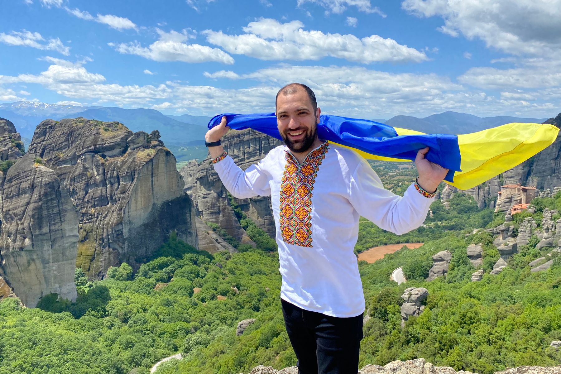 Отець Роман Ільницький: Коли бачиш українську Літургію в ОАЕ — розумієш глобальність нашої Церкви