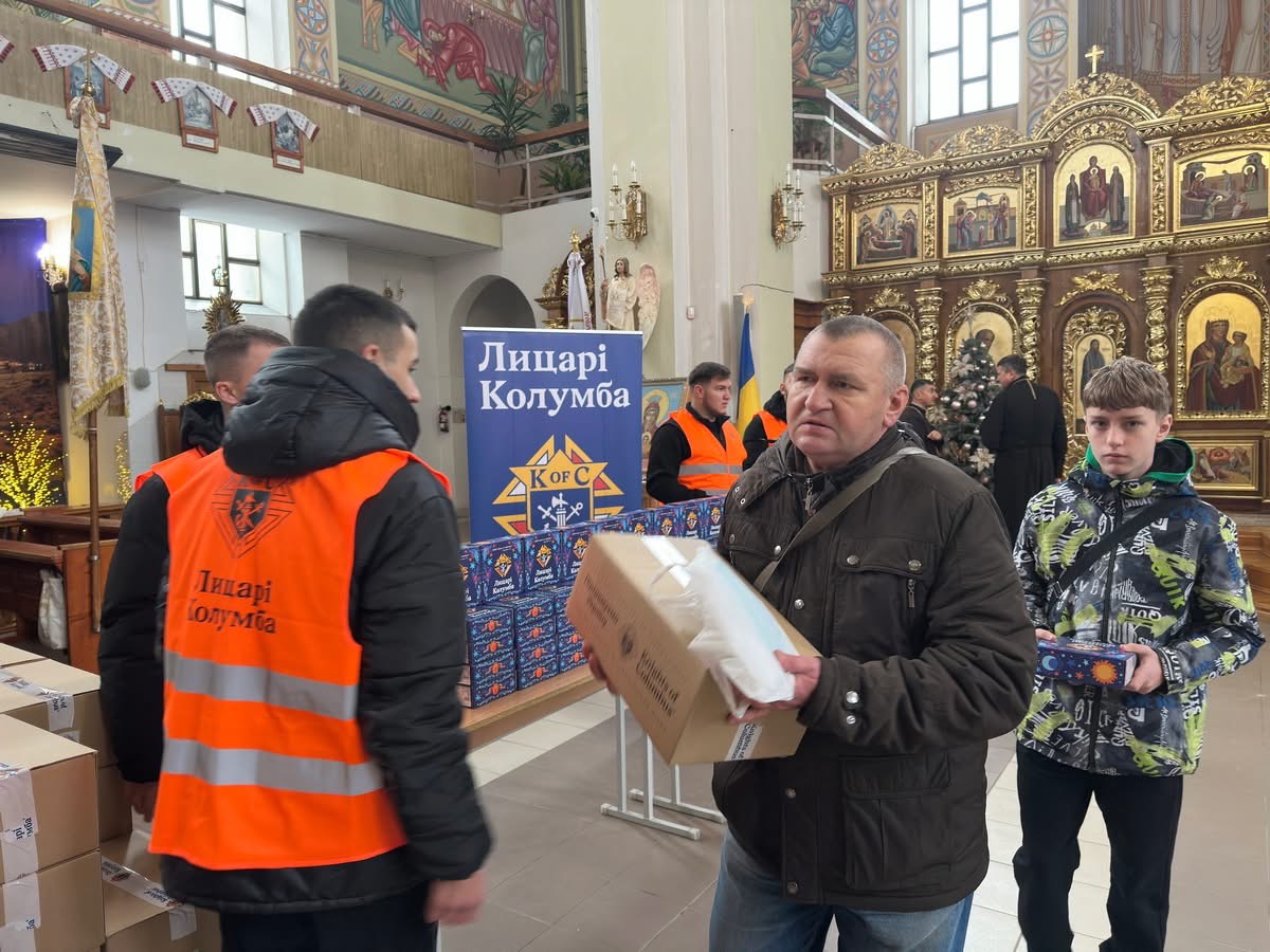 Продуктові набори і&nbsp;допомога дітям: у&nbsp;Тернополі провели дві благодійні акції