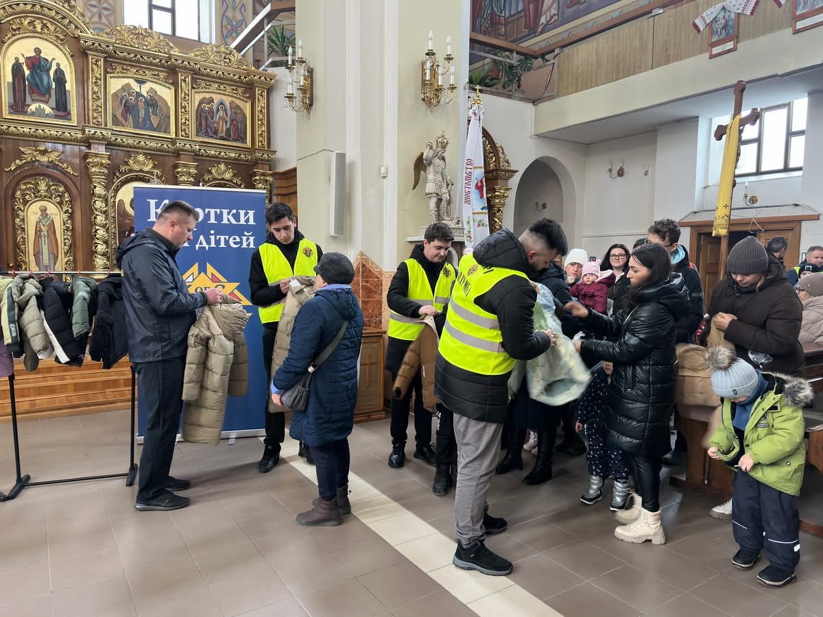 Продуктові набори і&nbsp;допомога дітям: у&nbsp;Тернополі провели дві благодійні акції