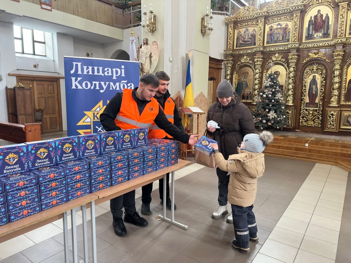 Продуктові набори і&nbsp;допомога дітям: у&nbsp;Тернополі провели дві благодійні акції