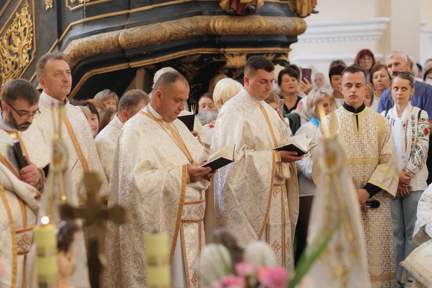 У Підгірцях відбувся з’їзд 84 представниць спільнот «Матері в молитві» Сокальсько-Жовківської єпархії У Підгірцях відбувся з’їзд 84 представниць спільнот «Матері в молитві» Сокальсько-Жовківської єпархії
