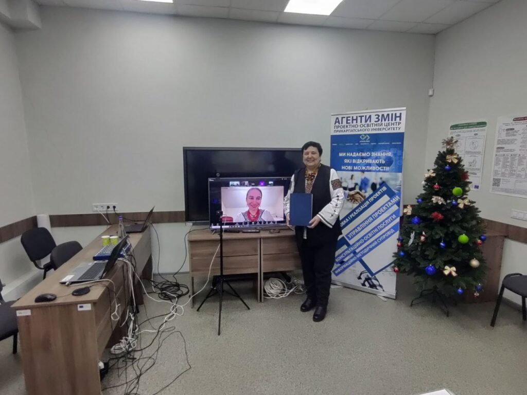 Аспірантка Карпатського університету захистила дисертацію, присвячену Патріарху Йосифу Сліпому Аспірантка Карпатського університету захистила дисертацію, присвячену Патріарху Йосифу Сліпому