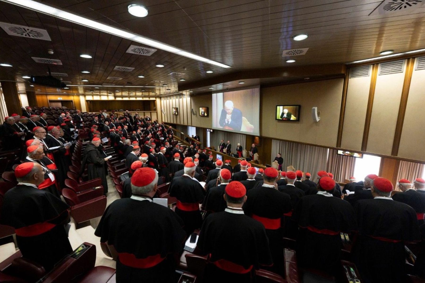 Cardinals recognize right to vote of all Cardinal electors in conclave