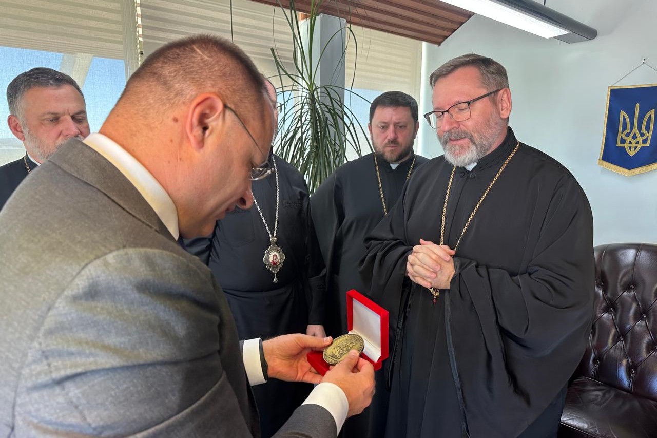 Владики Постійного Синоду УГКЦ зустрілися з Послом України в Австралії Владики Постійного Синоду УГКЦ зустрілися з Послом України в Австралії