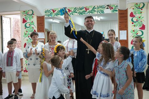 У Катехитичній школі УГКЦ в Афінах відбулося свято Першого дзвоника