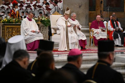 Pope tells all Christians to oppose war and injustice wherever they appear