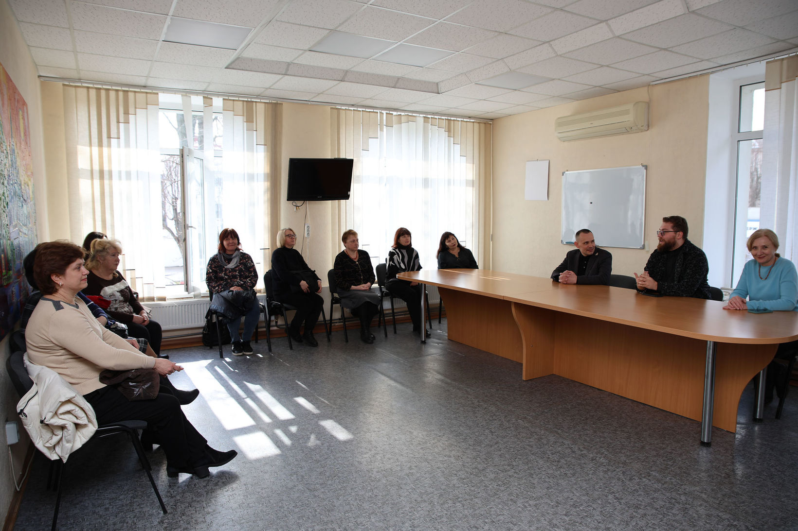 На заклик Глави УГКЦ бібліотекам Черкас передали понад тисячу україномовних книг