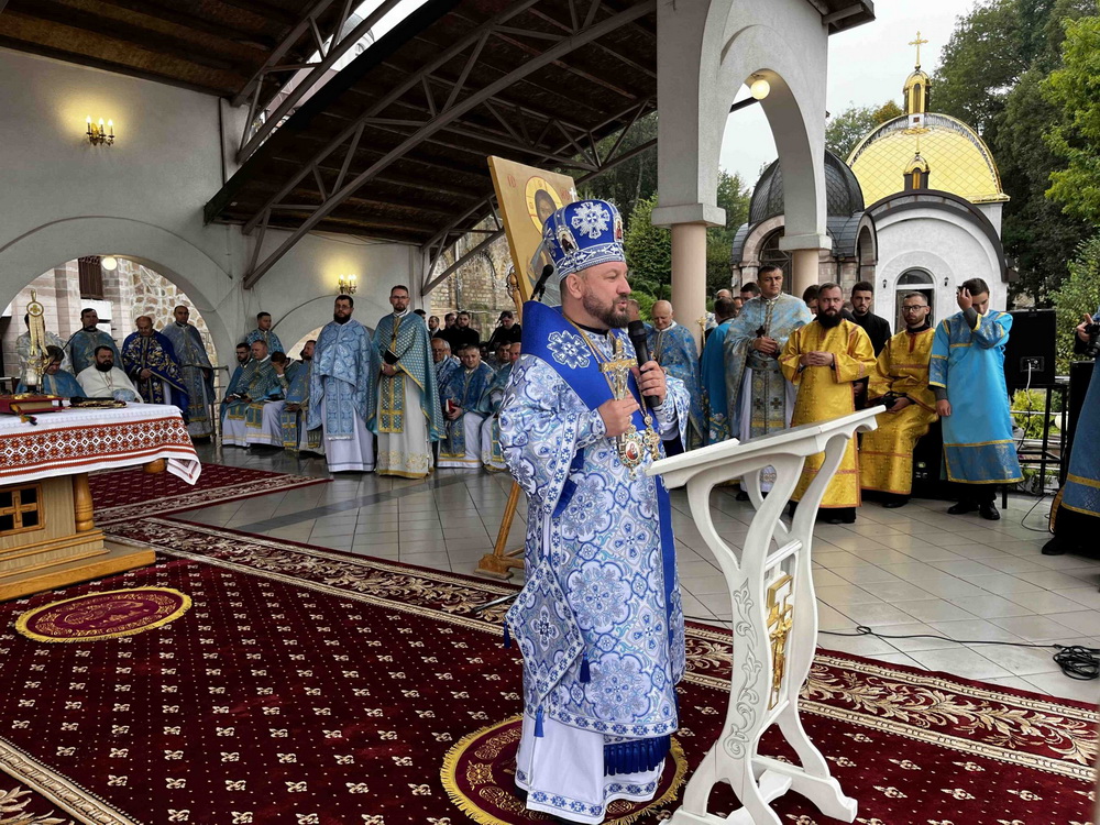 Паломники Мукачівської єпархії і Чернечої родини Воплоченого Слова здійснили прощу до Зарваниці