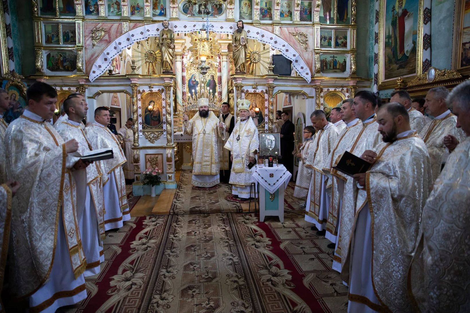 Загинув у&nbsp;33&nbsp;роки, закликавши прощати ворогів: на&nbsp;Львівщині розпочали процес беатифікації отця Станіслава Сярока