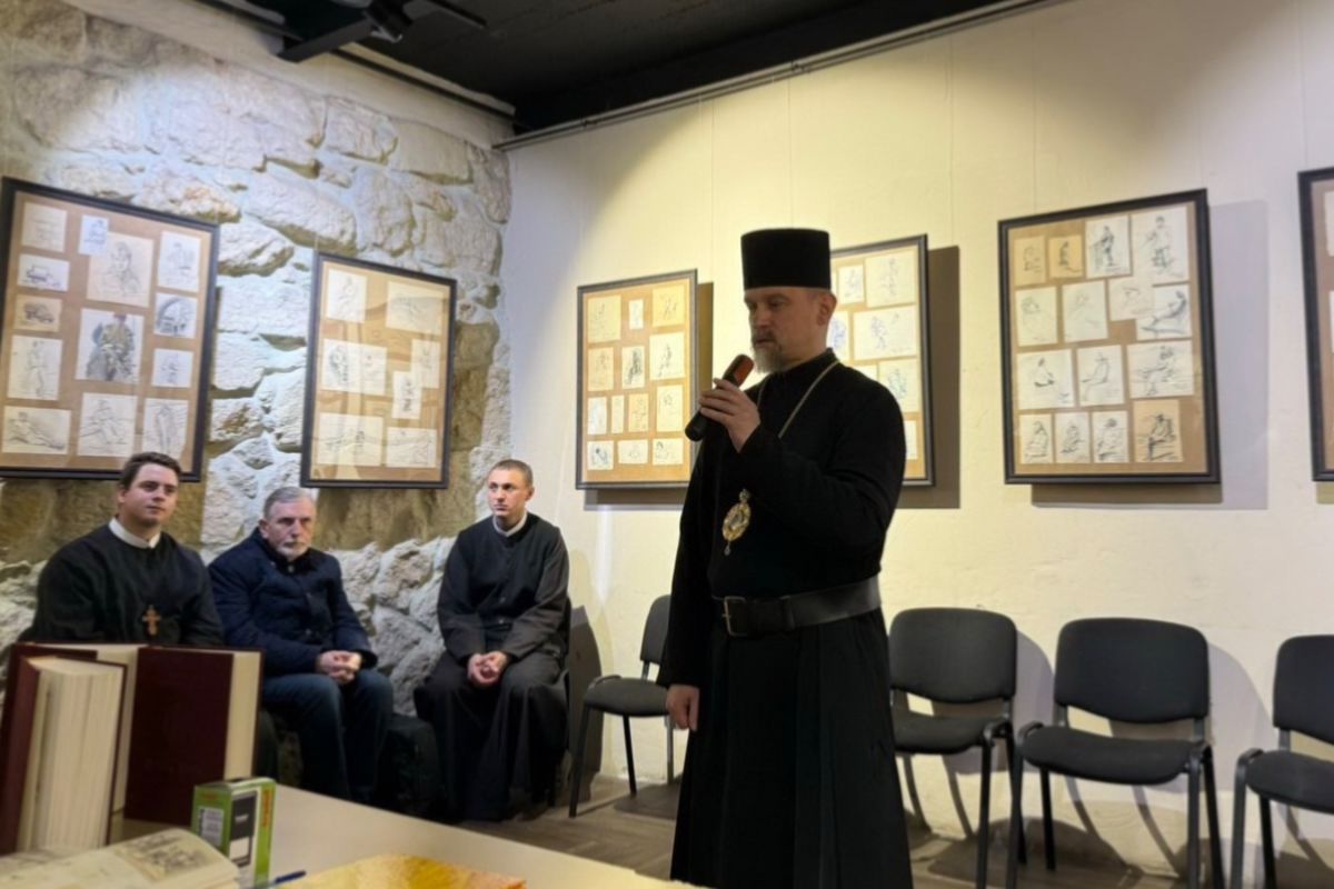 У Львові триває виставка творчих робіт владики Михайла Сабриги