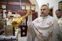 «Я повезу ваші прохання до серця Католицької Церкви», — владика Микола Бичок у Славутичі до родичів полонених