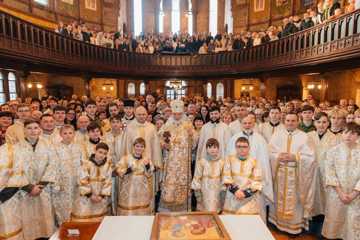 Ювілейна проща до Катедрального собору Пресвятої Родини зібрала вірних з усієї єпархії