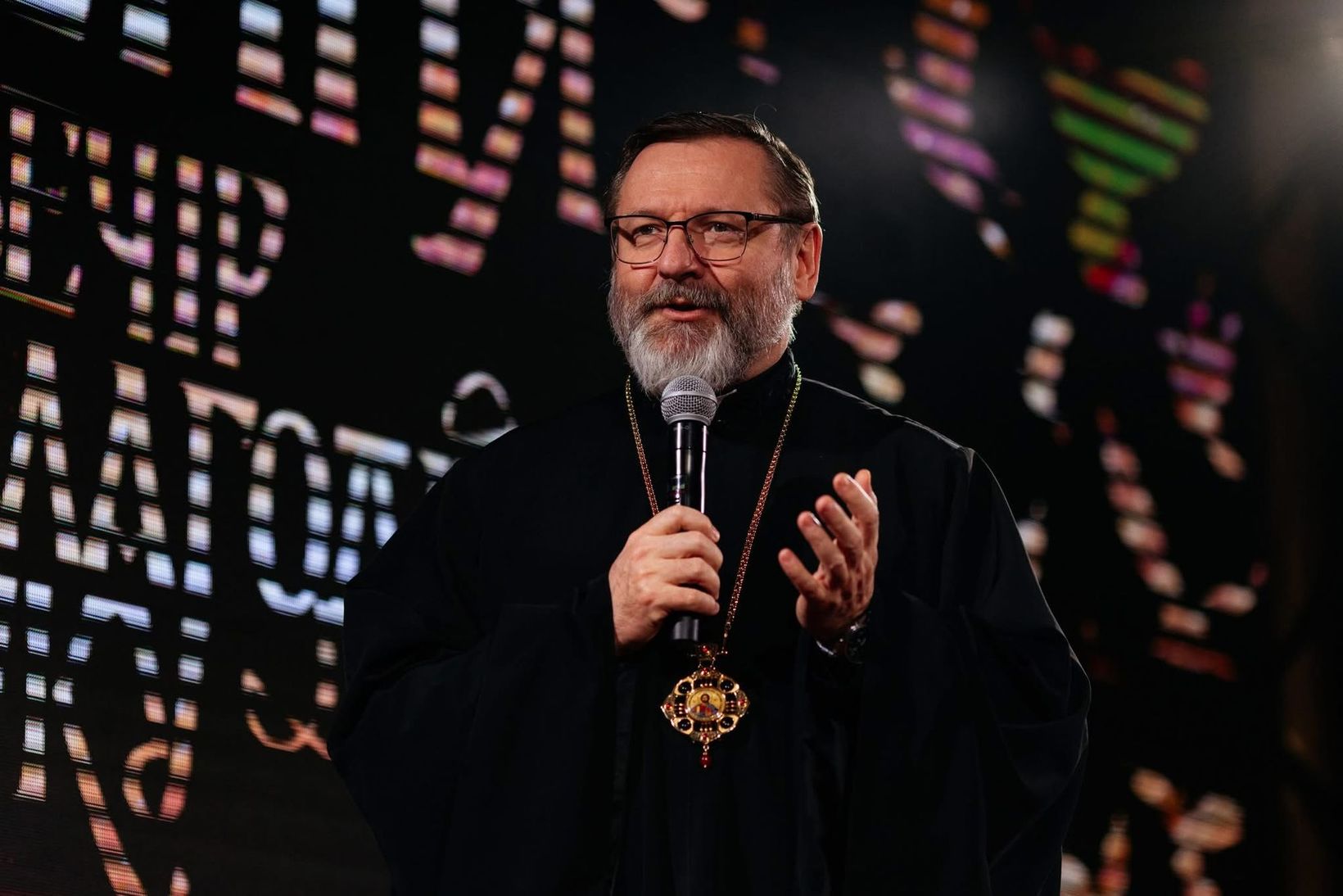 Служіння Богові й Україні не зупиняється: у Києві відбувся Вечір благодійності УКУ Служіння Богові й Україні не зупиняється: у Києві відбувся Вечір благодійності УКУ