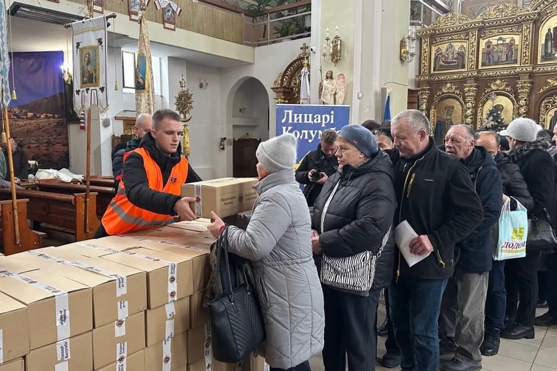 Продуктові набори і&nbsp;допомога дітям: у&nbsp;Тернополі провели дві благодійні акції