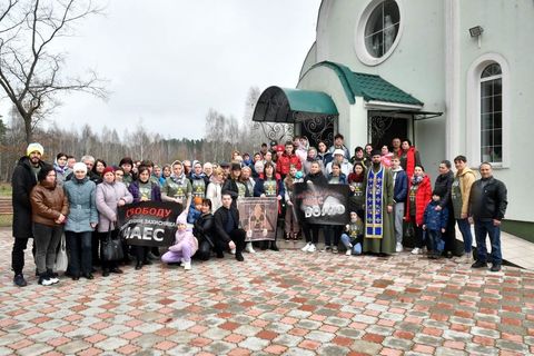 У Славутичі помолилися за визволення з полону воїнів-гвардійців із ЧАЕС, які понад рік у російському полоні