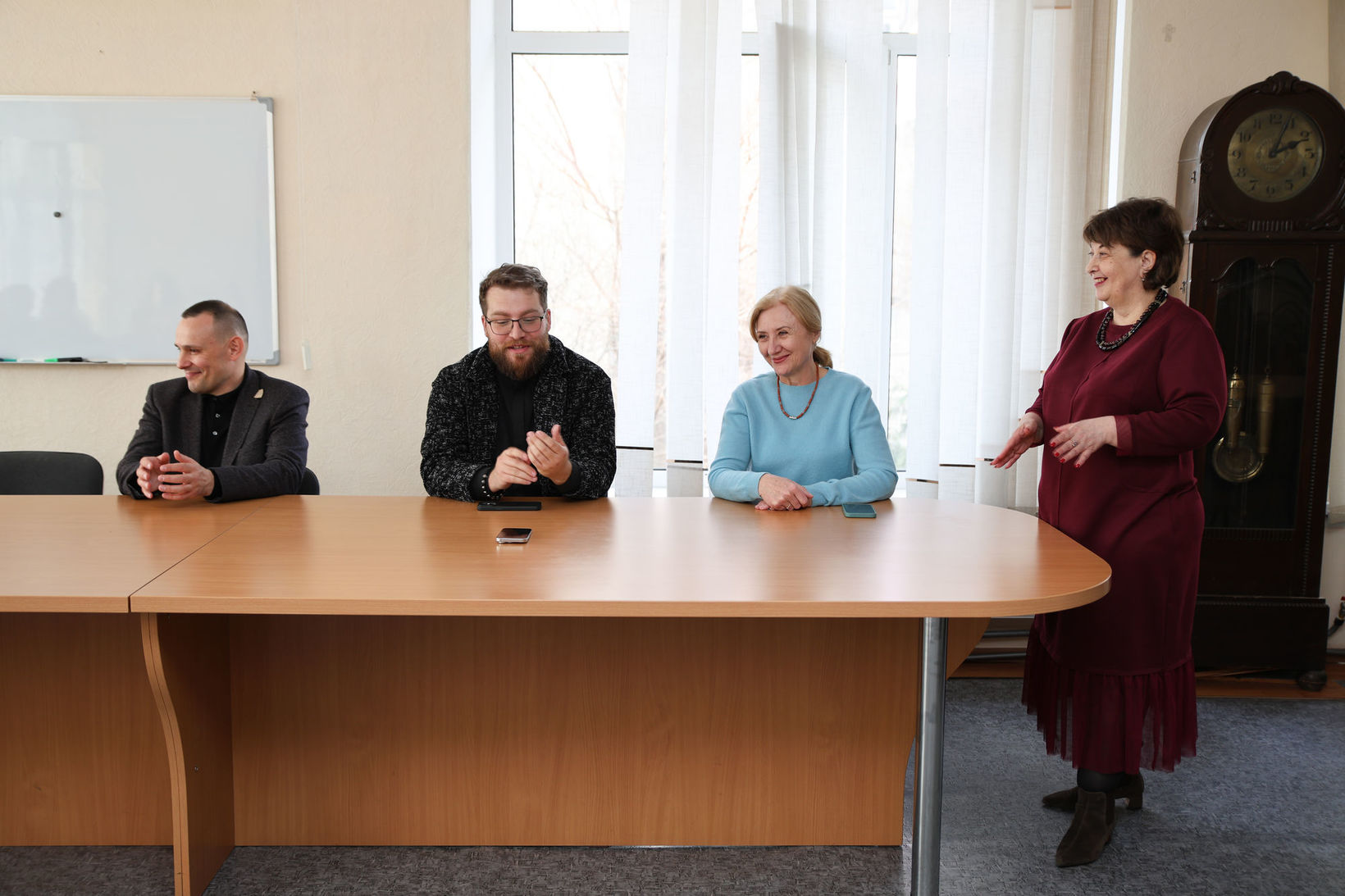 На заклик Глави УГКЦ бібліотекам Черкас передали понад тисячу україномовних книг