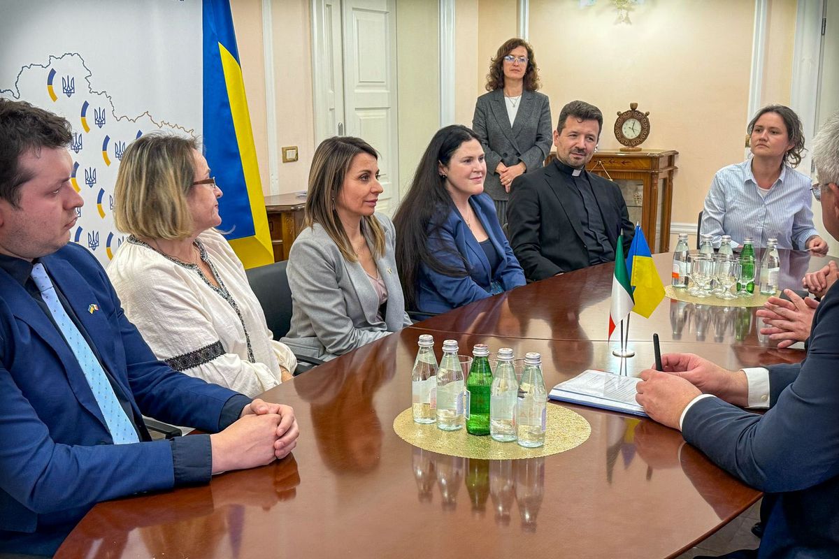 The Minister of Foreign Affairs of Ukraine Meets with Representatives of the Ukrainian Community in Italy