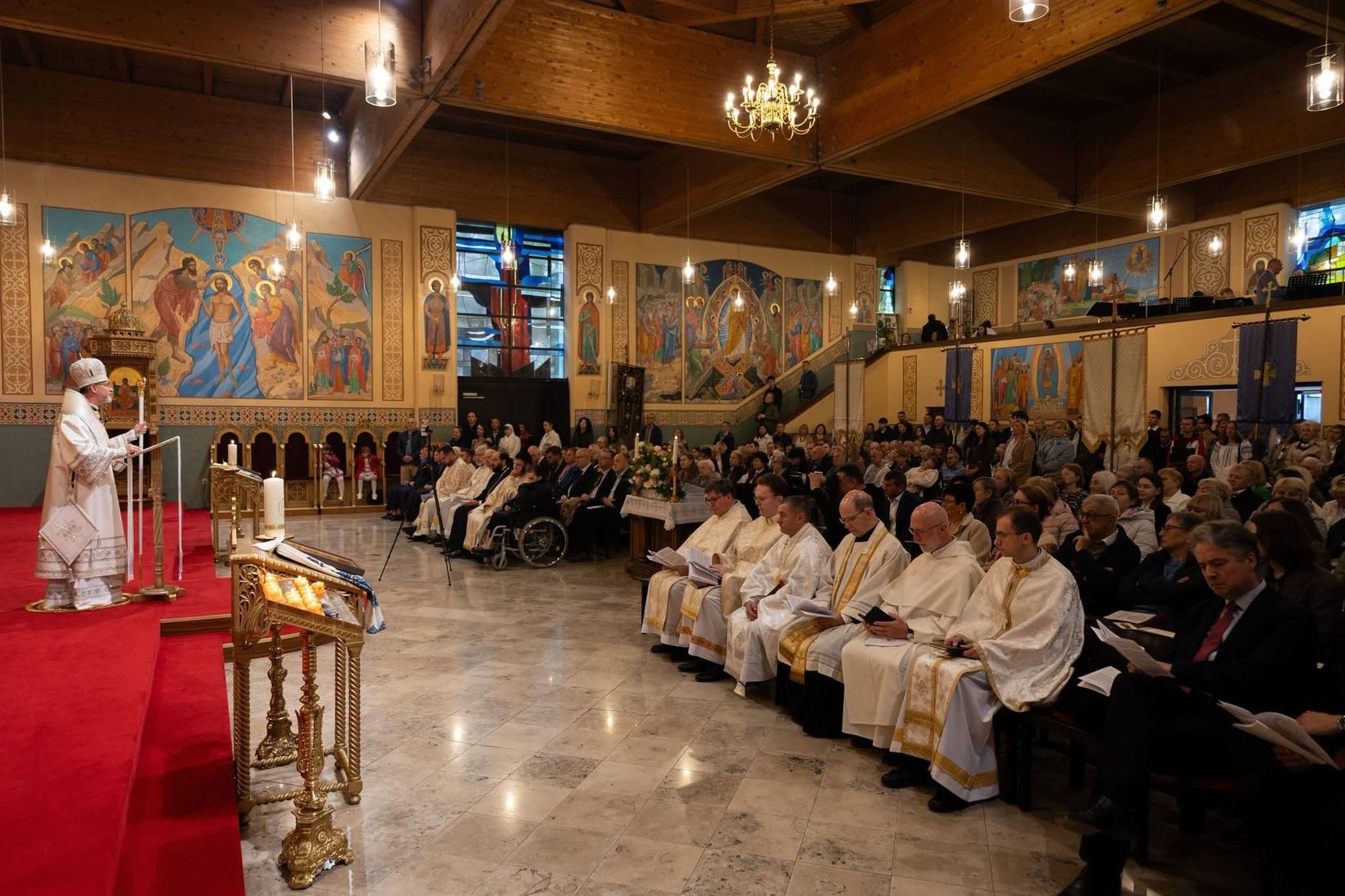 У Мюнхені відзначили 50-річчя освячення храму, який став осередком підтримки України У Мюнхені відзначили 50-річчя освячення храму, який став осередком підтримки України