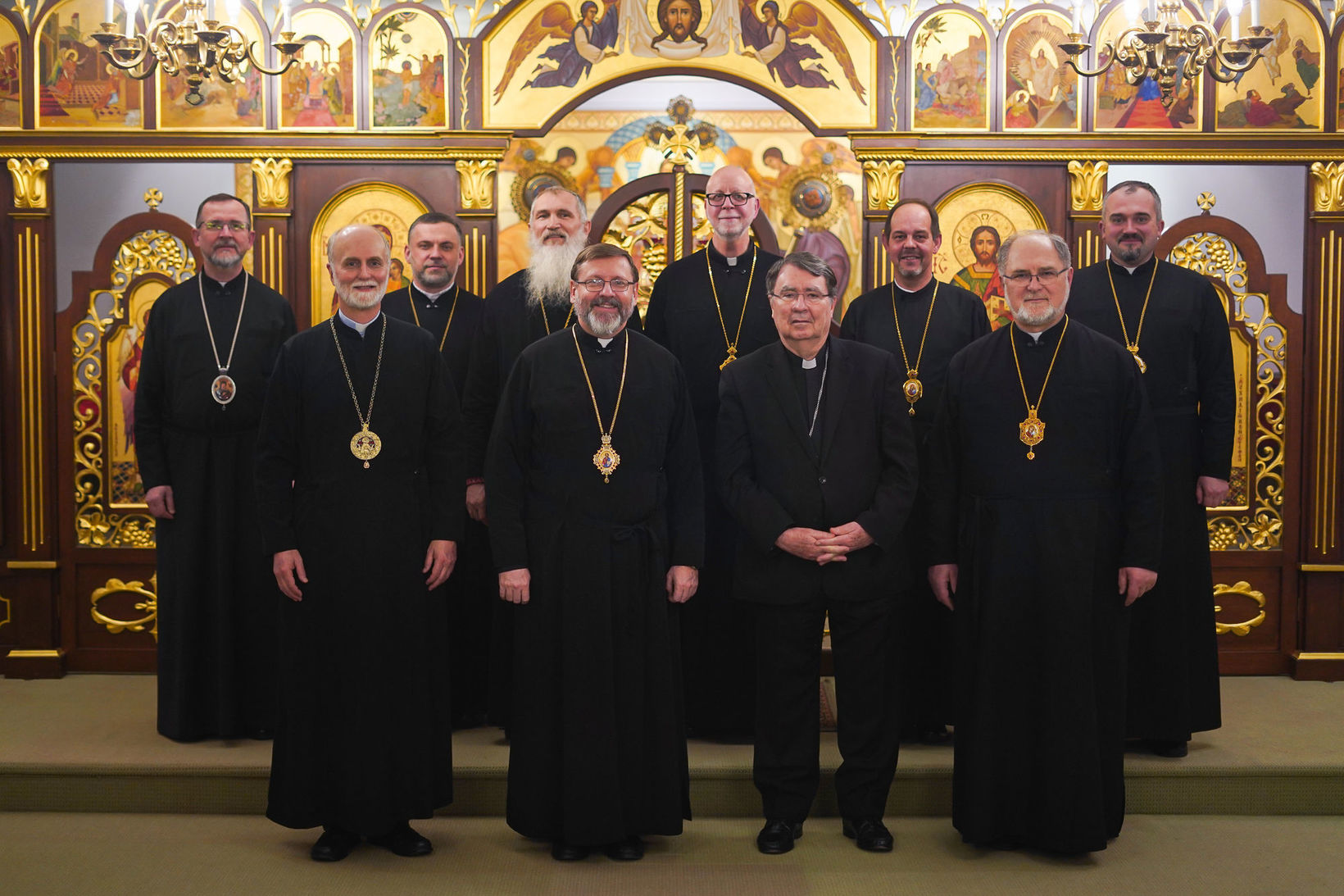 Члени Постійного Синоду і єпископи Філадельфійської митрополії з Апостольським нунцієм у США Крістофером П’єром
