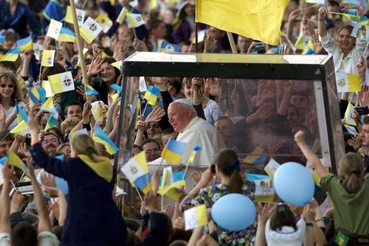 В Україні відзначать 25-річчя візиту святого папи Івана Павла ІІ