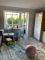 Під час нічної атаки на Вишгород постраждало помешкання священника УГКЦ 