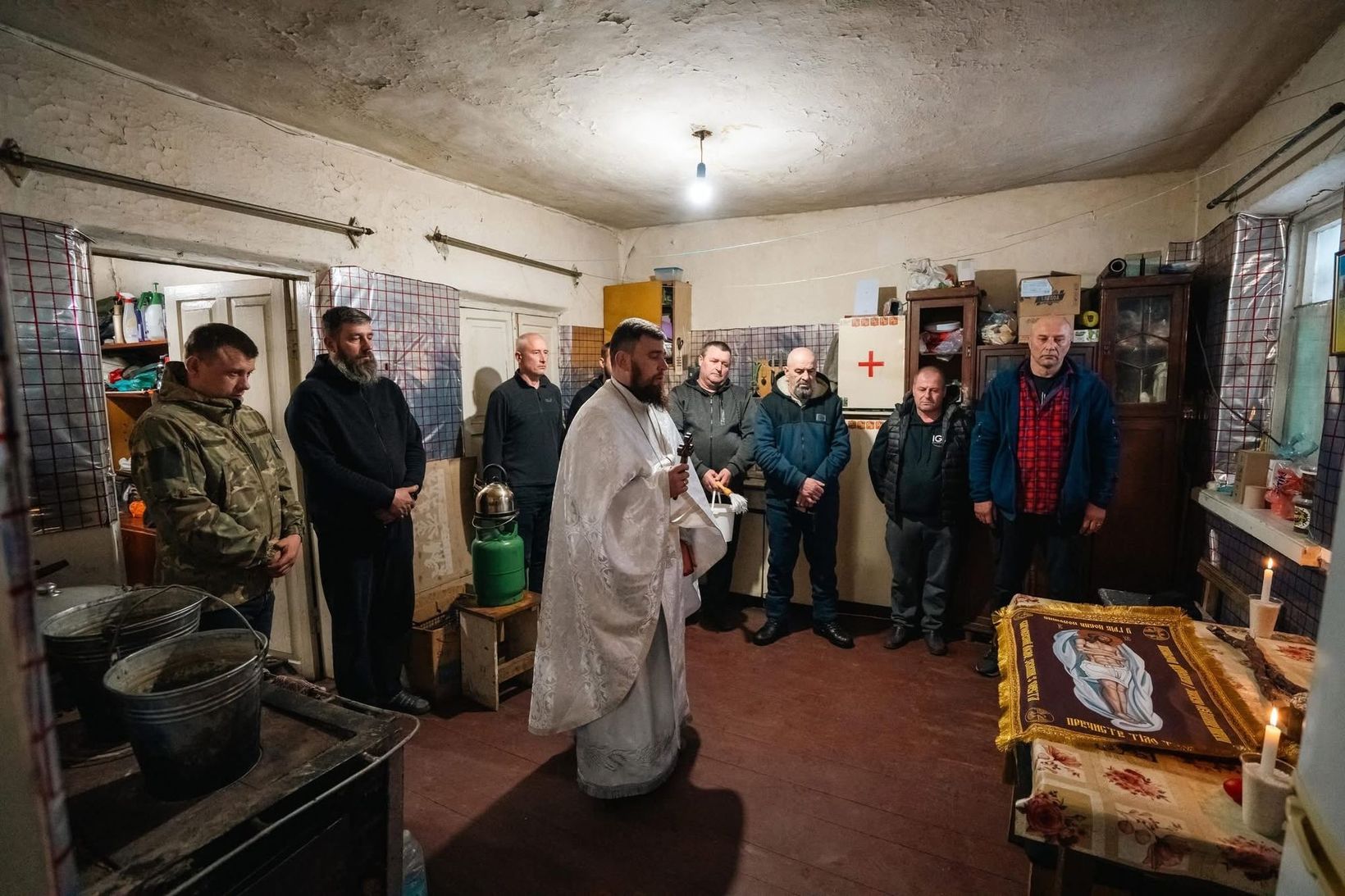 Великдень на&nbsp;передовій: владика Богдан Манишин відвідав українських захисників