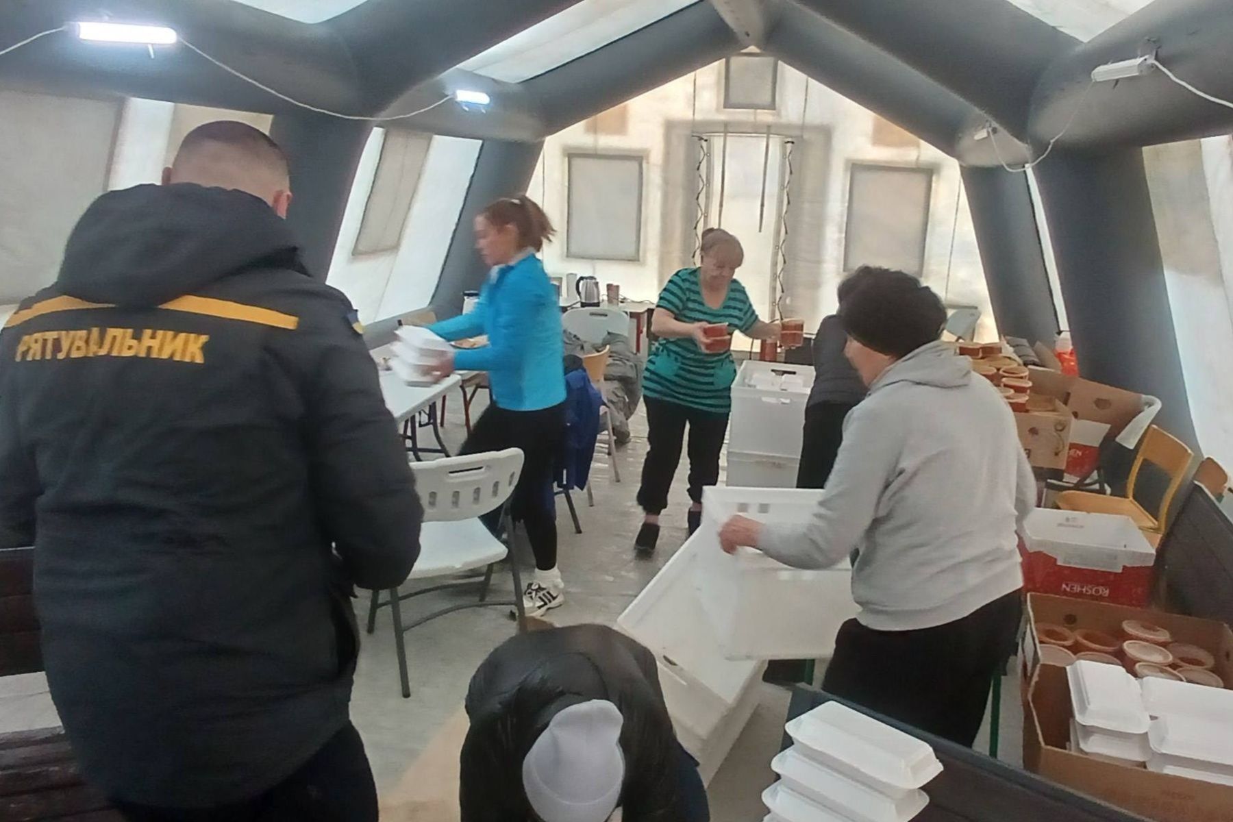 &laquo;Мудра справа&raquo; підтримує мешканців модульного містечка &laquo;Ластівка&raquo; в&nbsp;Ірпені, які опинилися без тепла