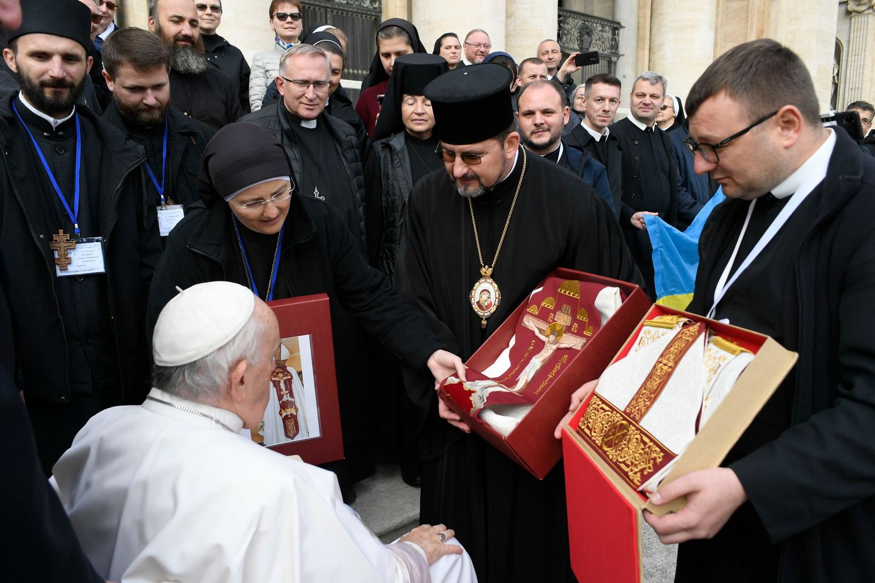 The UGCC monasticism presented to Pope Francis robes depicting the crucifixion of Jesus Christ and long-suffering Ukraine
