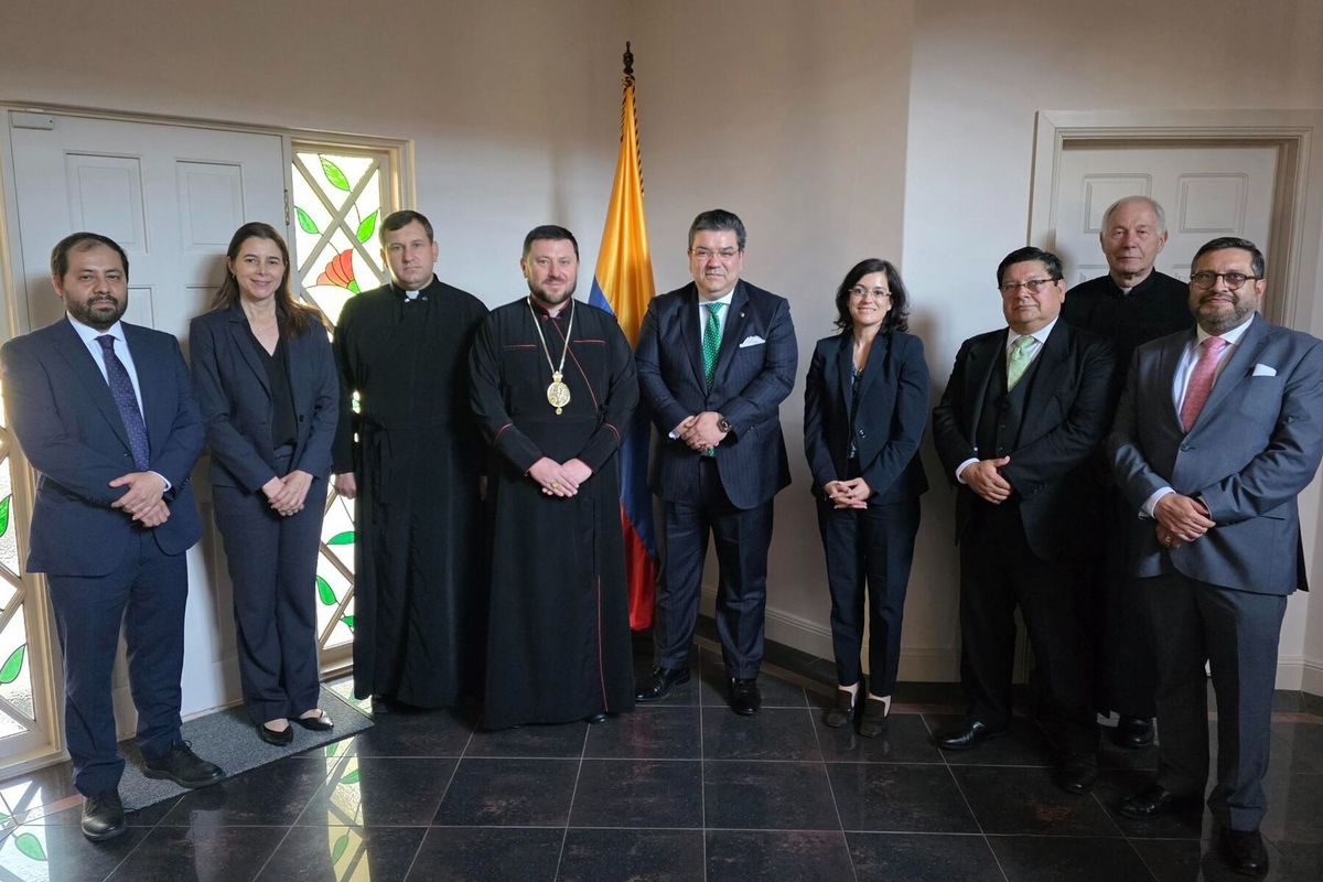Representatives of the Melbourne Eparchy Meet with Diplomats from Latin America in Canberra