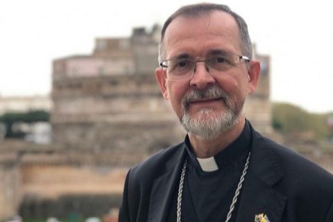 «Рослина без коріння стає перекотиполем» — владика Богдан Дзюрах про інтеграцію українців у Європі