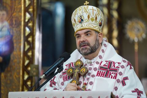 «Ваші духовні дари й досвід служать усій нашій Церкві», — Глава УГКЦ привітав владику Григорія Комара з 50-річчям