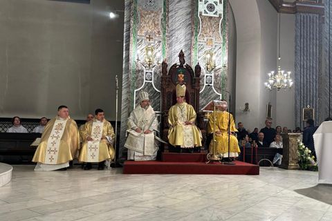 «Нехай Христос Воскреслий переможе смерть цієї війни і дарує перемогу Україні», — Блаженніший Святослав на Пасхальній Вігілії в Києві