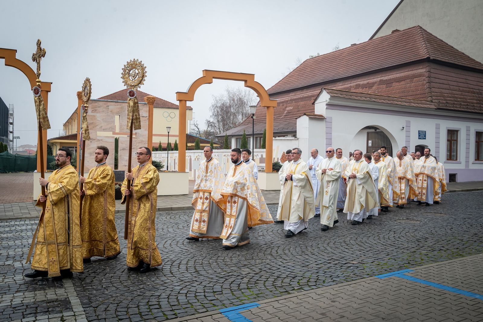 Владика Андрій Хім’як представив УГКЦ на інтронізації Глави Румунської Греко-Католицької Церкви Владика Андрій Хім’як представив УГКЦ на інтронізації Глави Румунської Греко-Католицької Церкви