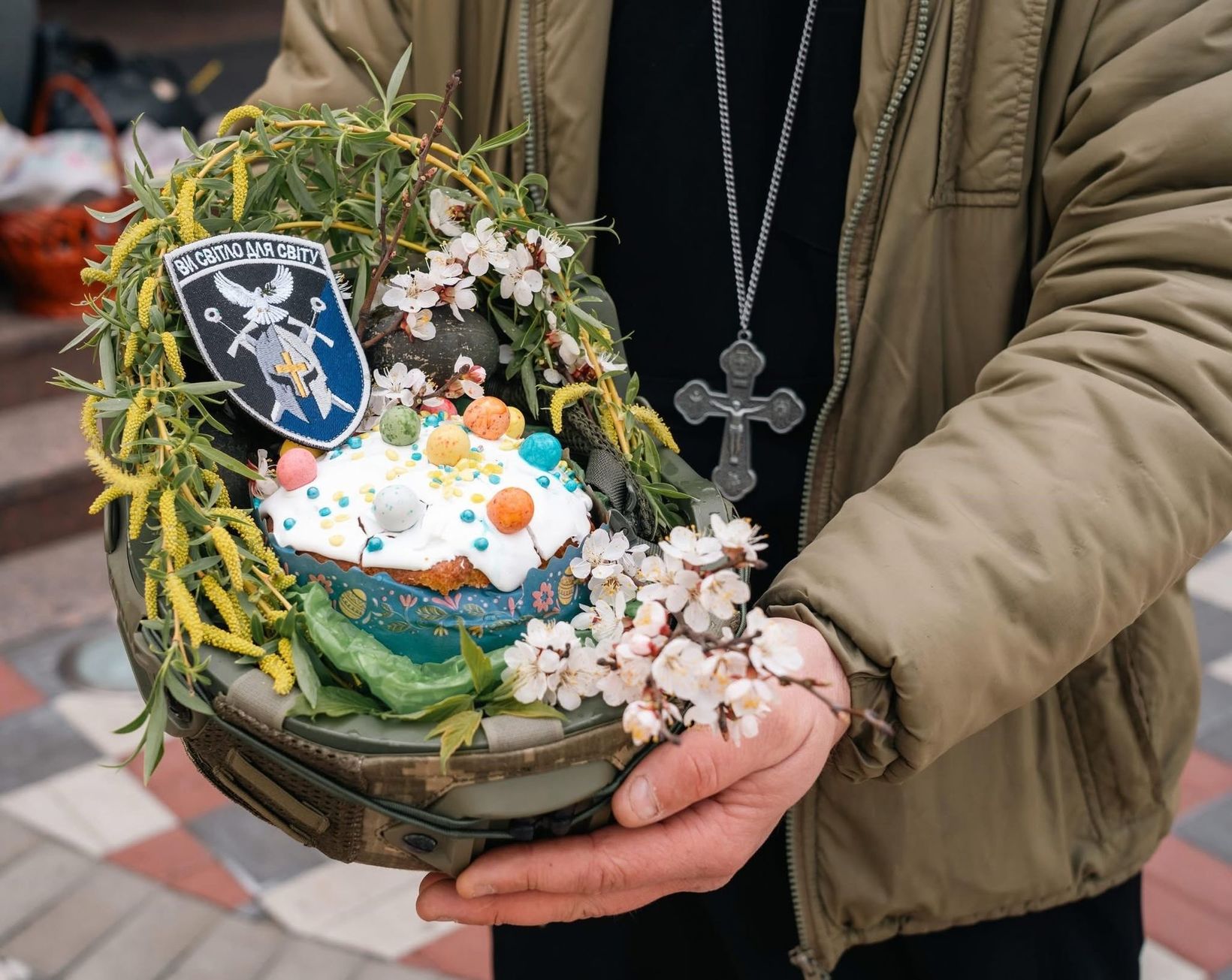 Великдень на&nbsp;передовій: владика Богдан Манишин відвідав українських захисників