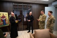 Глава УГКЦ освятив ікону Покрова Богородиці для українських захисників неба Глава УГКЦ освятив ікону Покрова Богородиці для українських захисників неба
