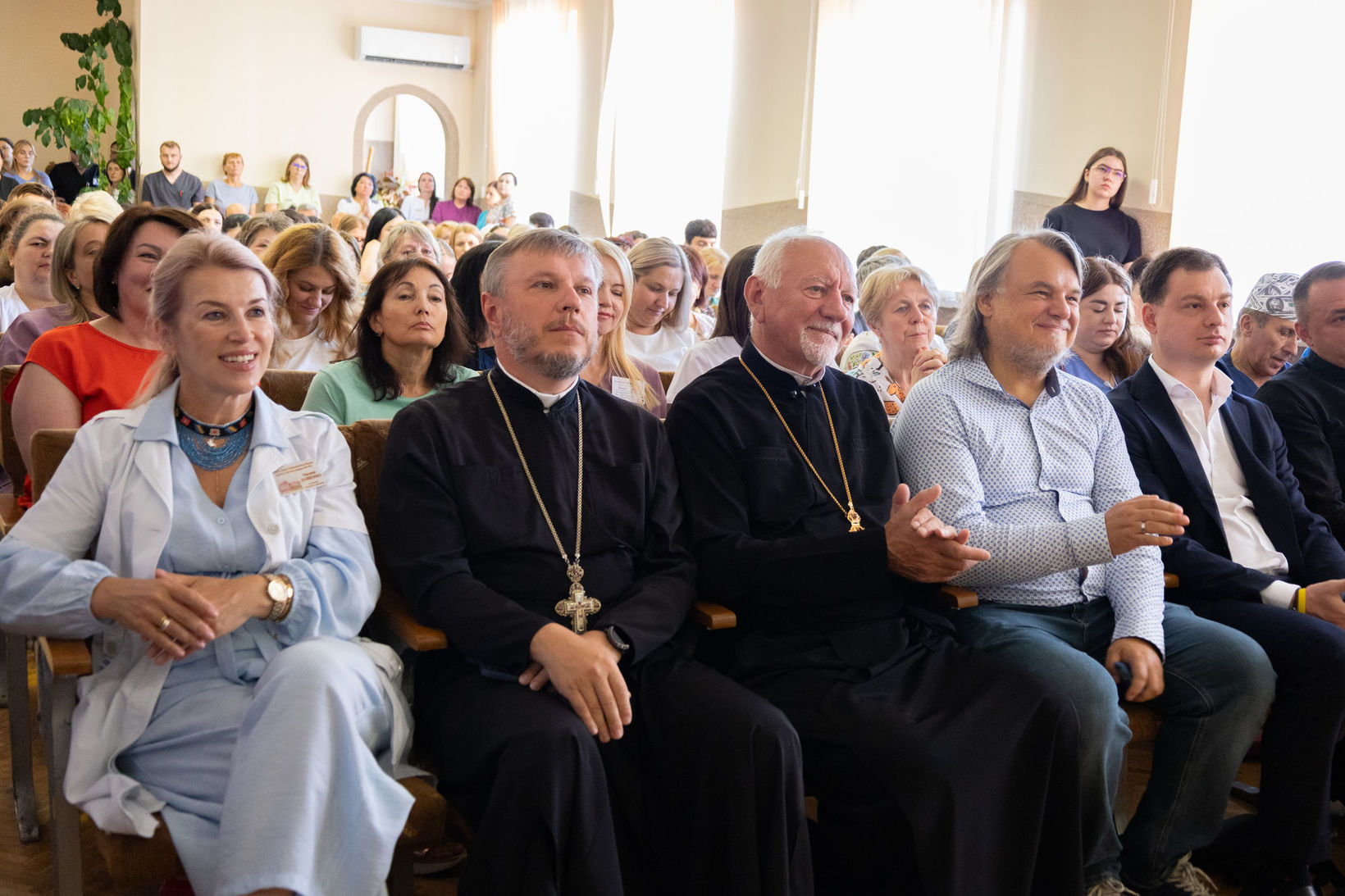 &laquo;Тут лікують не&nbsp;лише тіло, а&nbsp;й&nbsp;повертають надію&raquo;: Глава УГКЦ у&nbsp;Івано-Франківській обласній дитячій лікарні