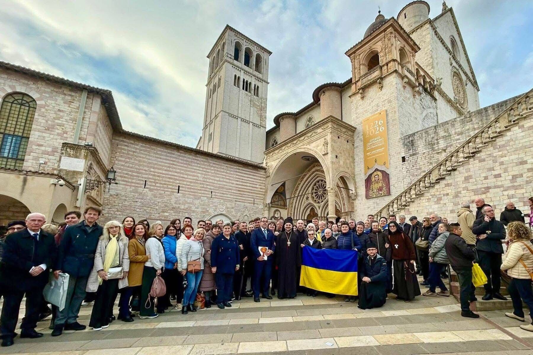 В Ассізі відбулася молитва за мир в Україні під проводом кардинала Маттео Дзуппі