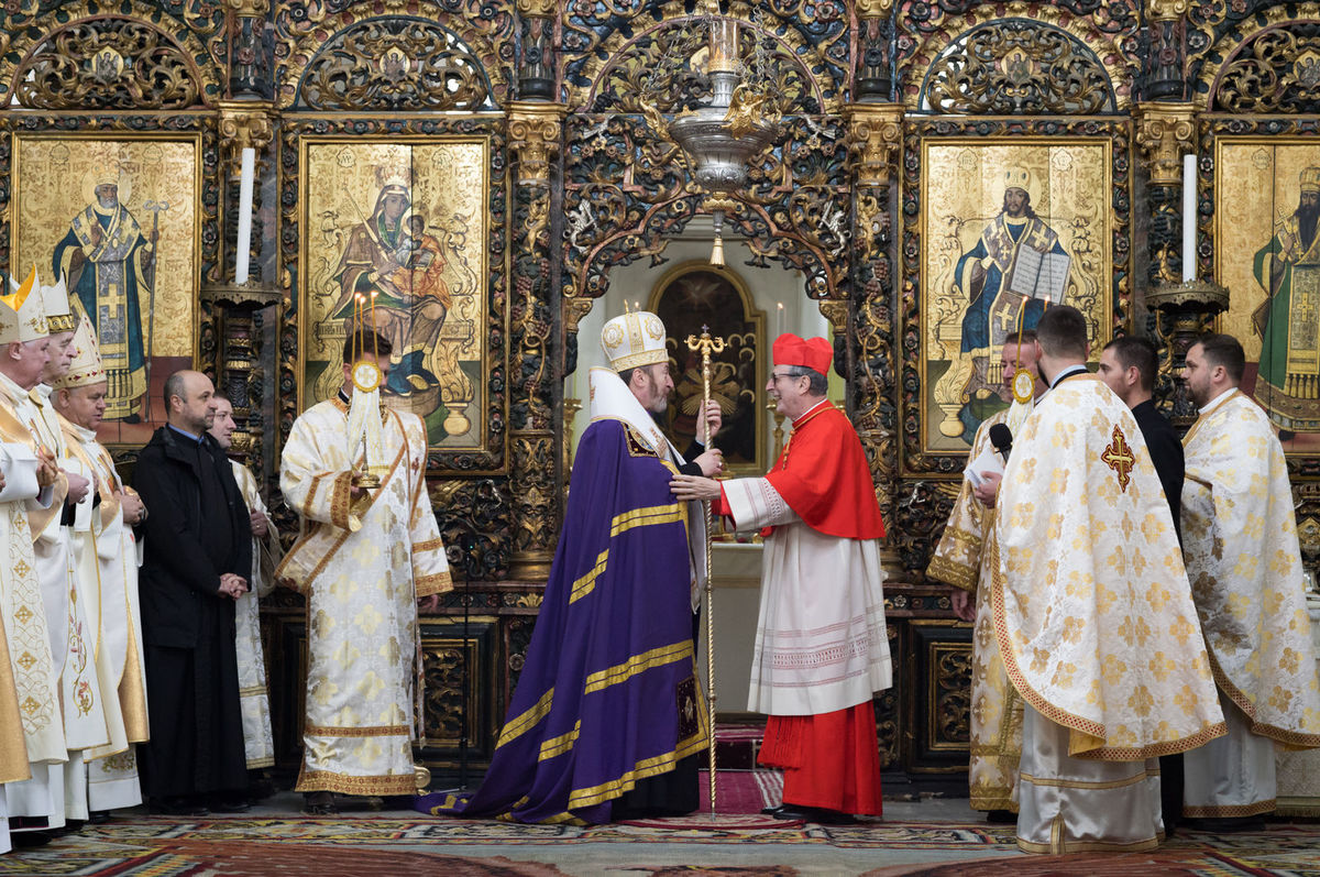 Владика Андрій Хім’як представив УГКЦ на інтронізації Глави Румунської Греко-Католицької Церкви Владика Андрій Хім’як представив УГКЦ на інтронізації Глави Румунської Греко-Католицької Церкви